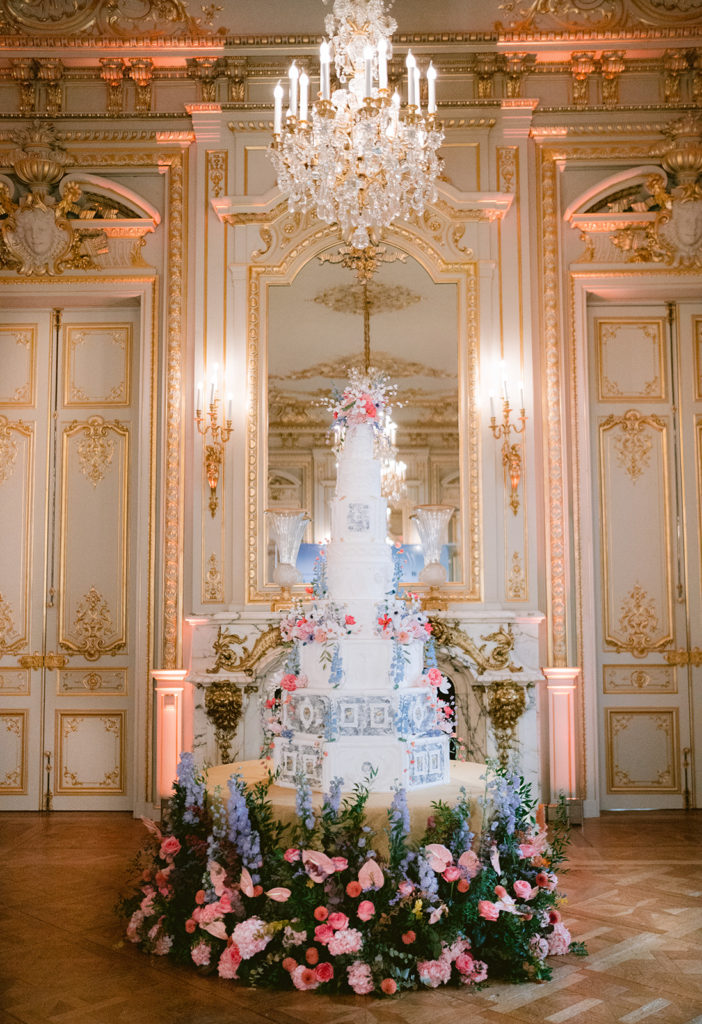 Luxury wedding cake, Couture cake, Shangri La, Bouchra Sugar Designer